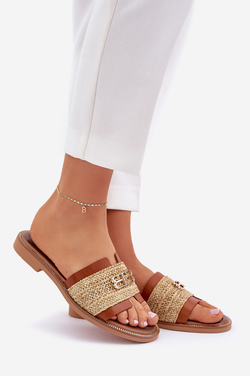 Kožené Šľapky S Dekoratívnym Detailom A Pletením Hnedé Zazoo 40426