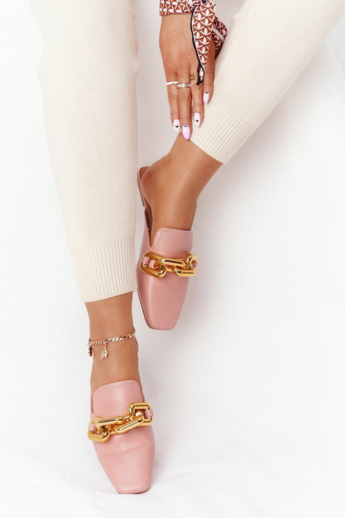 Papuče s horným a reťazovým ružovým volaním na mňa