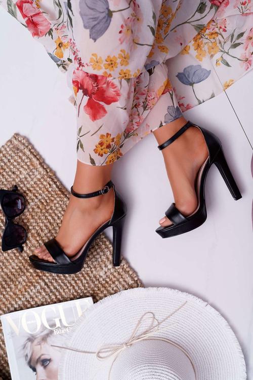 Dámske vysoké podpätky z platformy Black Ellania