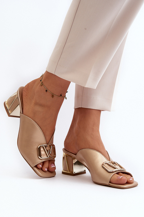 Elegantní dámské sandály na podpatku Laura Messi 2771 zlaté