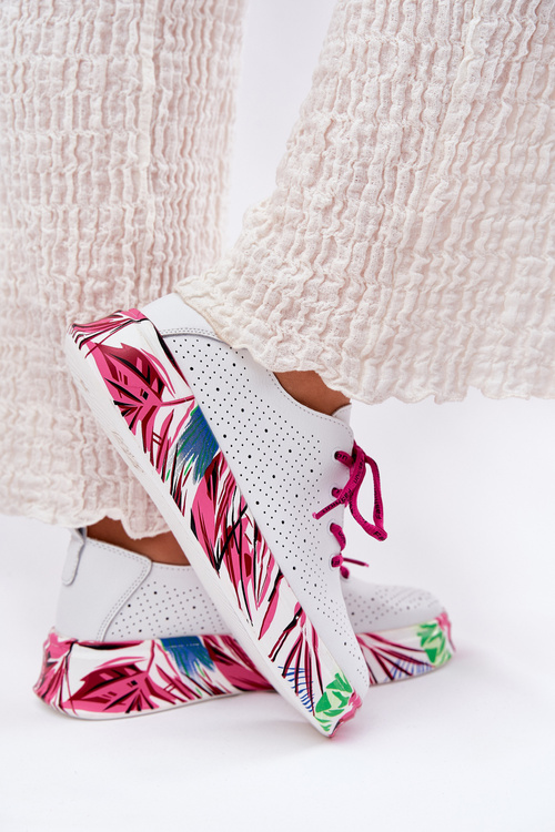 Dámské Kožené Sneakersy Na Vzorované Platformě Vinceza 88017 Bílé