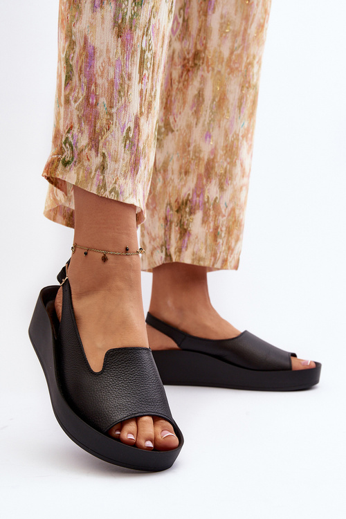 Dámské kožené sandály na tlusté podešvi černé Zazoo 2893