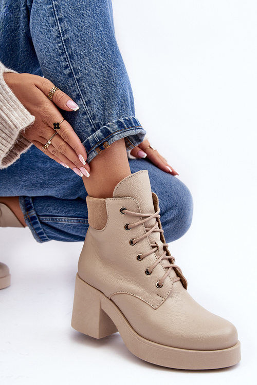 Dámske kožené topánky na poštovej béžovej leocere