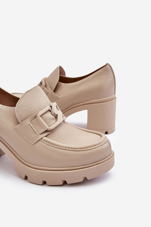 Elegantné topánky na mieste s dekoráciou béžový lemar Harmel