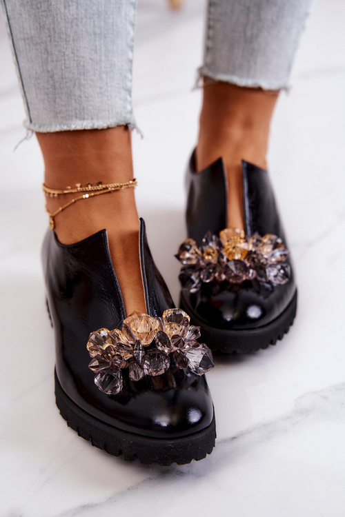 Elegantné kožené topánky s ornamentom čiernou cindy