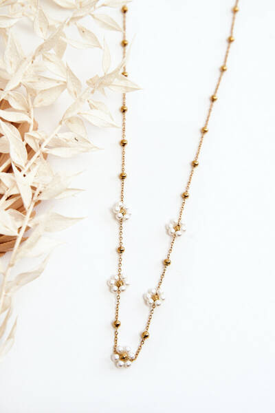 Dámský řetízek s módními přívěsky zlate