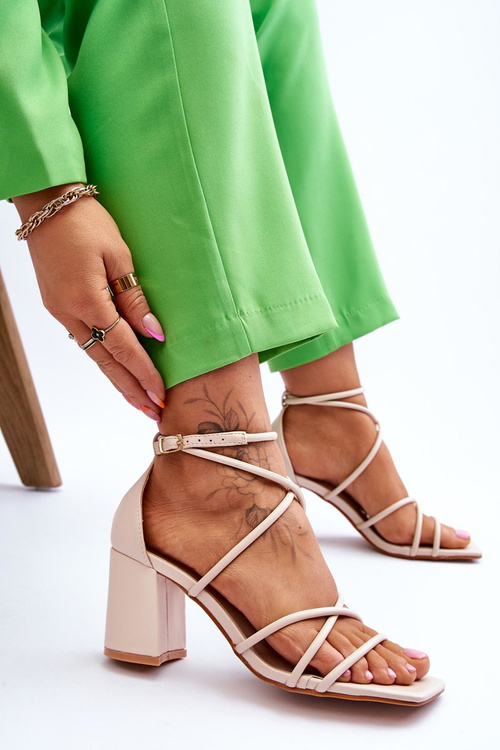 Kožené módne dámske sandále s oblátkom primma