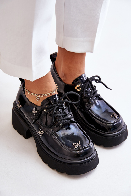 Lakovane Dámske Poltopánky S Ozdobami Prírodná Koža Artiker 55C1011 Čierne