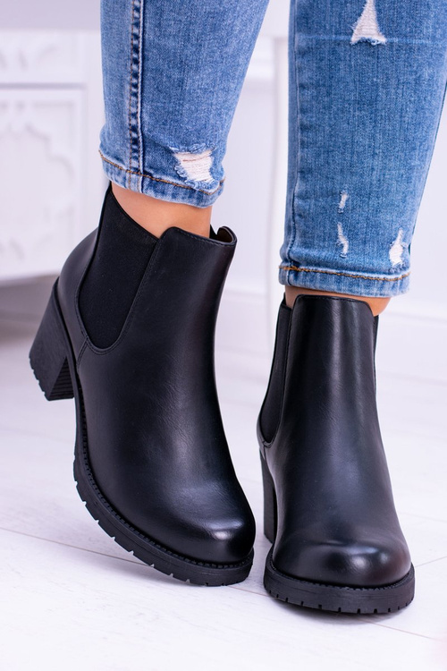 Sergio Leone Black Boots na stĺpiku Tulso