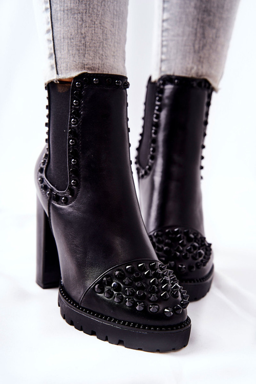 Boty na vysokém podpatku s kamínky Černe Lisana