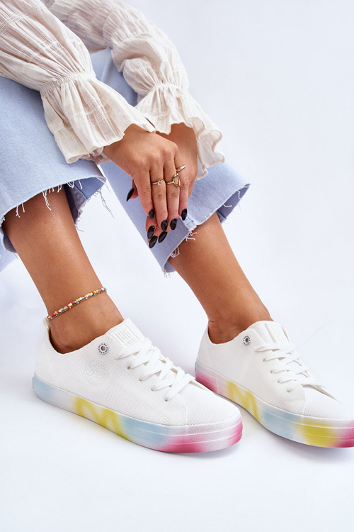 Dámske tenisky s farebnou veľkou hviezdou LL274237 Biela platforma