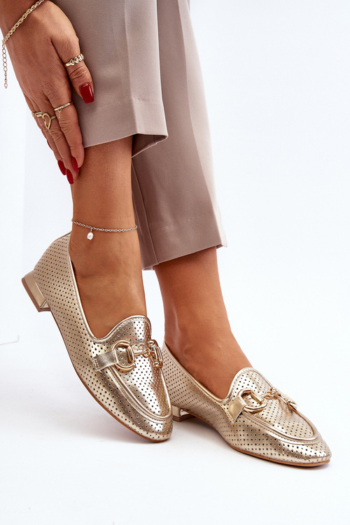 Dámske mokasíny na plochom opätku s ozdobou zlaté Iluvana