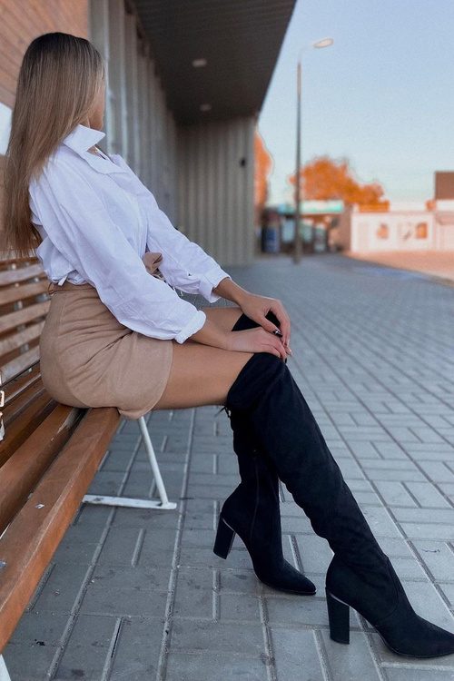 Dámske topánky na semišovom poste Black Monleek