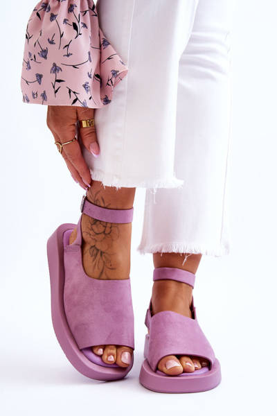 Pohodlné dámske sandále na platforme Purple Rubie