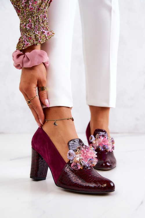 Suede Snake Pumps s dekoráciou Burgundia Mallory