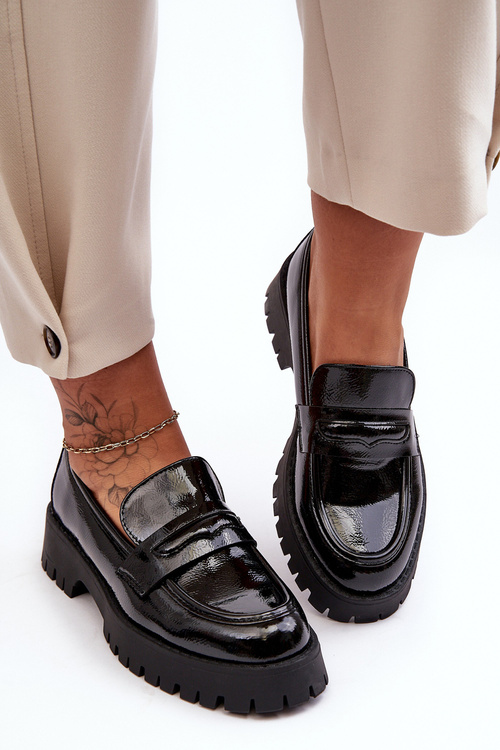Lakované Loafersy na plochém podpatku černé Jannah