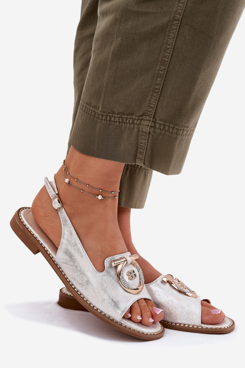 Elegantní sandály s ozdobou na plochém podpatku S.Barski KV51-003 stříbrné