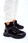 Vysoko kožené izolované športové topánky čierne zásluhy