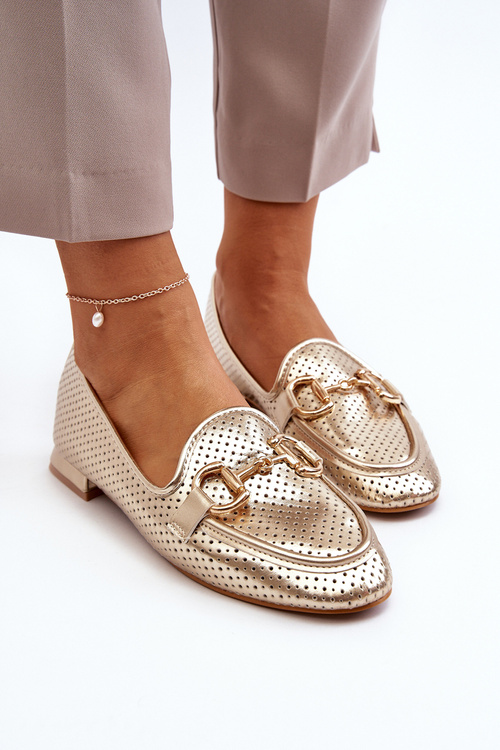 Dámske mokasíny na plochom opätku s ozdobou zlaté Iluvana