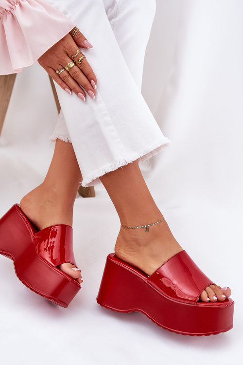 Lakované Dámské Pantofle Na Platformě A Klínu Červené Nellevia