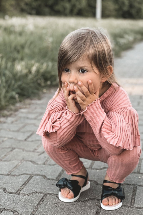 Detské sandále s lukom čiernou Abbie