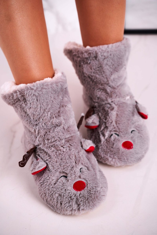 Vianočné papiere s sobom izolovaným šedým kabátom z ovčej kože Rudolph