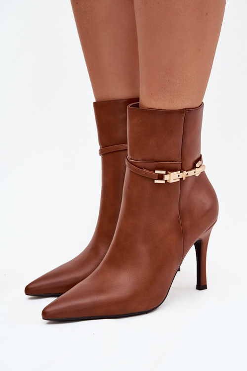 Dámské kotníkové boty na jehlovém podpatku s páskem a zlatým prvkem zateplené Camel Bellisse