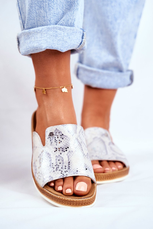 Elegantné kožené flip -flops, zvierací vzor biely Nicole 2495