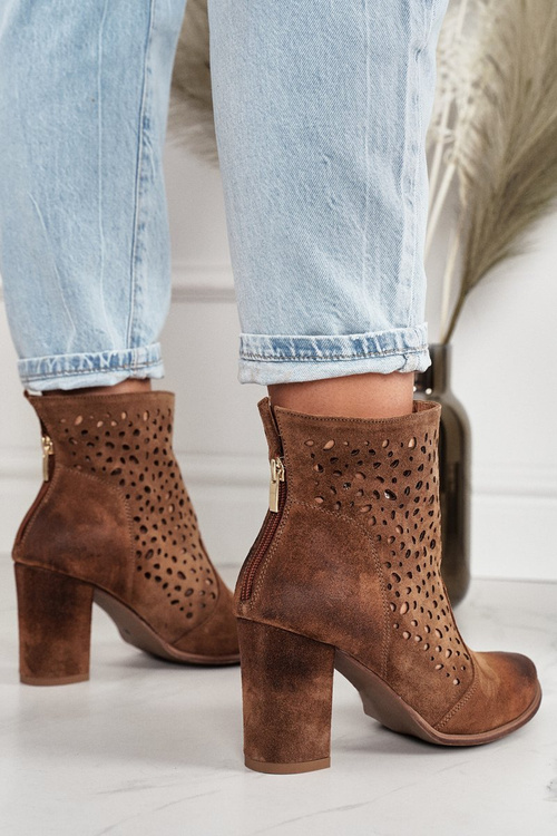 Otvorené topánky na semišovom poste vynikajúce 1219 koňak