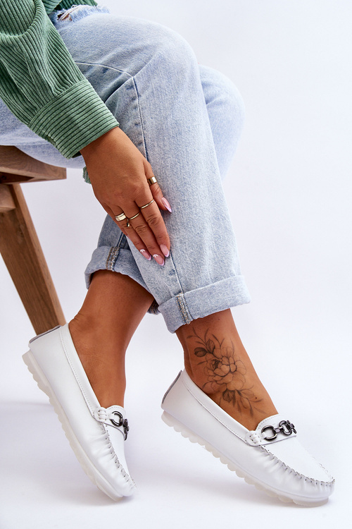 Pohodlné biele biele kožené mokasíry dám