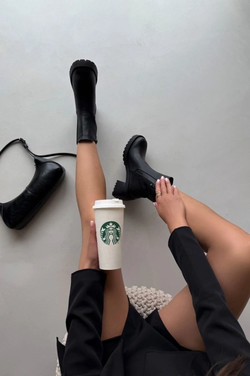 Dámské Kotníkové Boty Na Podpatku Černé Thalira