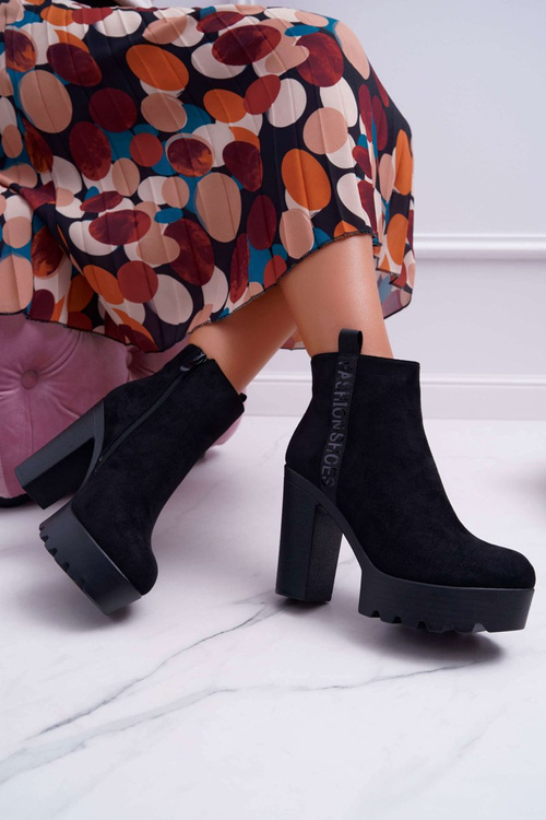 Dámske topánky na post platforme Black Estacado Suede