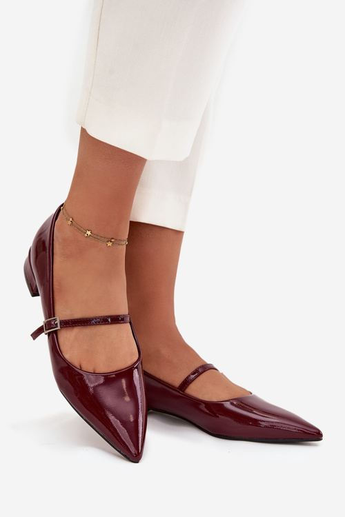 Lakované baleríny na jemném podpatku s páskem Bordové Isvella