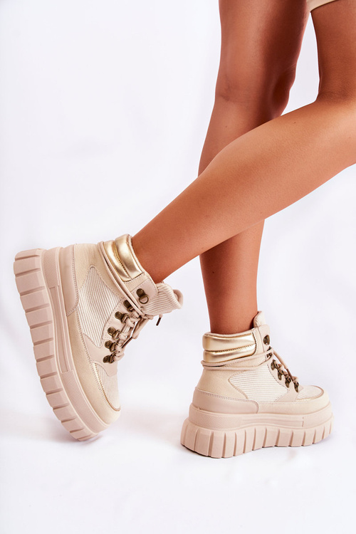 Veľkolepé béžové módne ženské topánky na platforme