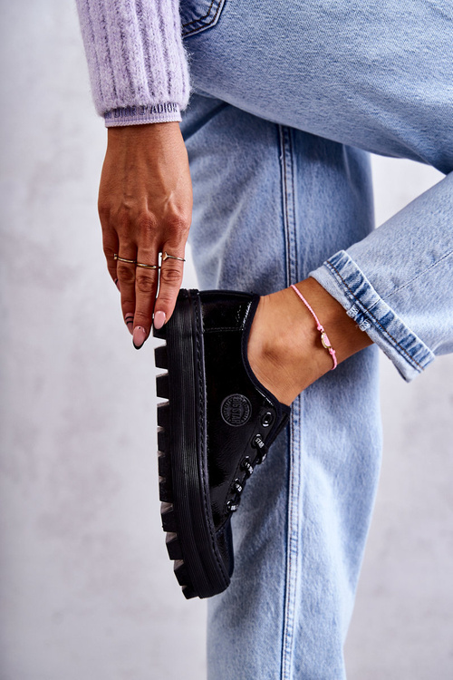 Módne lakované veľké hviezdy KK274044 Čierne tenisky