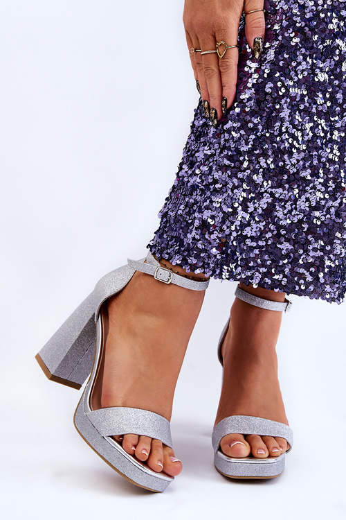 Lesklé Sandály Na Mohutném Podpatku Stříbrné Calmi