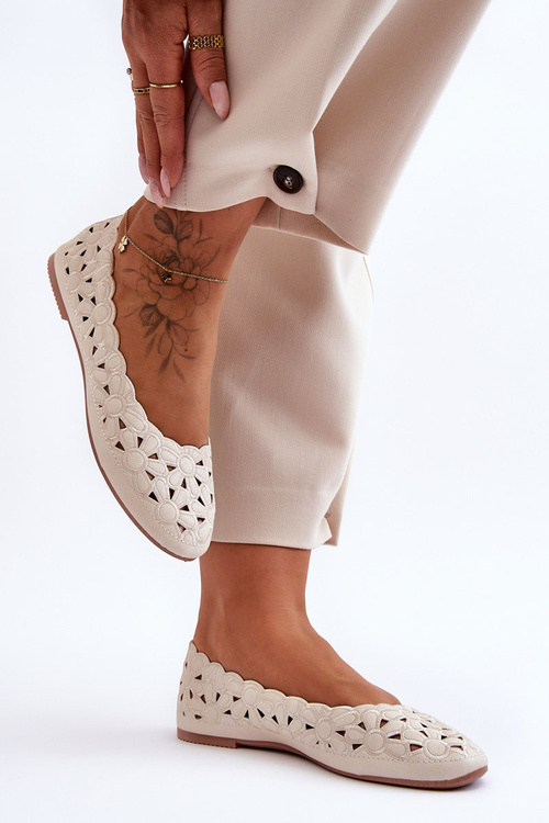 Otvorené lesklé dámske béžové vizionárske baleríny