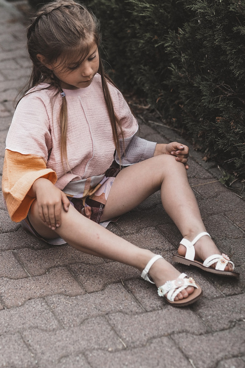 Dětské Sandálky S Přezkou S Květinami Bílé Nestalee