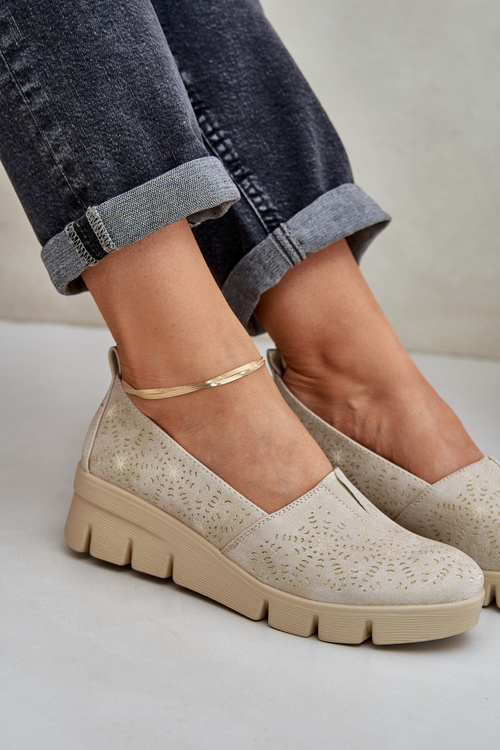 Dámské Polobotky S Děrovaným Vzorem Na Klínu Zlaté Lisvia