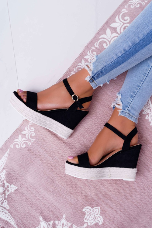 Dámske sandále na čiernych bielizni kliny Liviana