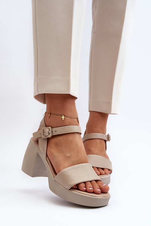 Zazoo 40386 Dámské kožené sandály na podpatku Beige