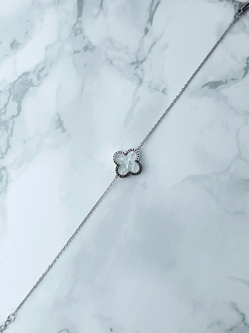 Dámsky náramok na reťazovom kvetine strieborné selene