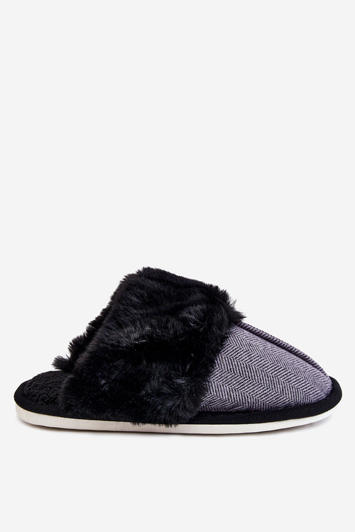 Izolovaný mužský papci čierny Marcus