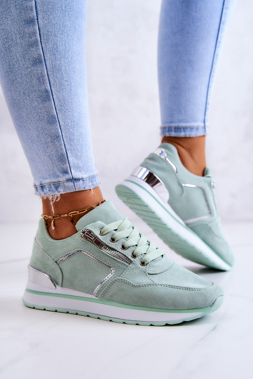 Suede Sports Shoes na svetlozelenej platforme Riverside