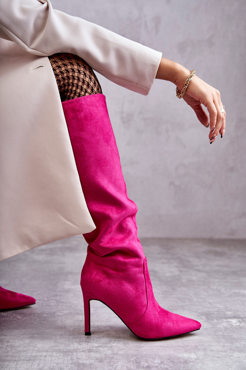 Semišové topánky na ružovej ružovej farbe