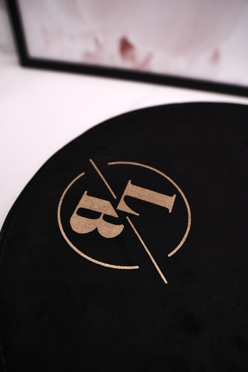 Kulatá Kabelka S Odnímatelným Popruhem LAURA BIAGGI černá