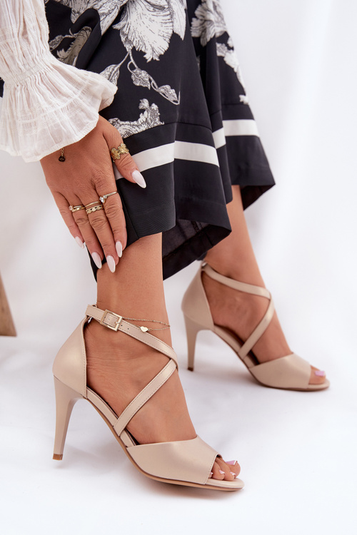 Módne Sandále Na Opätku Zlato Loressa