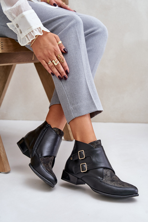 Kožené Boty Na Nízkém Podpatku S Přezkami Maciejka 06696-01 Černé