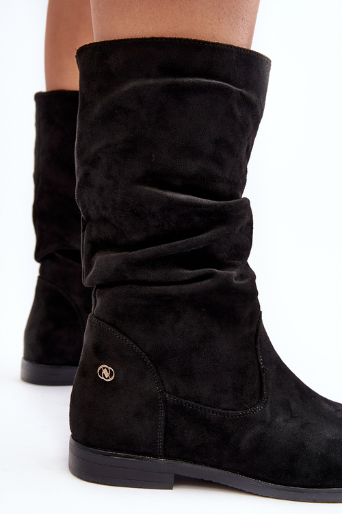 Ploché dámske topánky s krknutými hornými čiernymi kotínmi