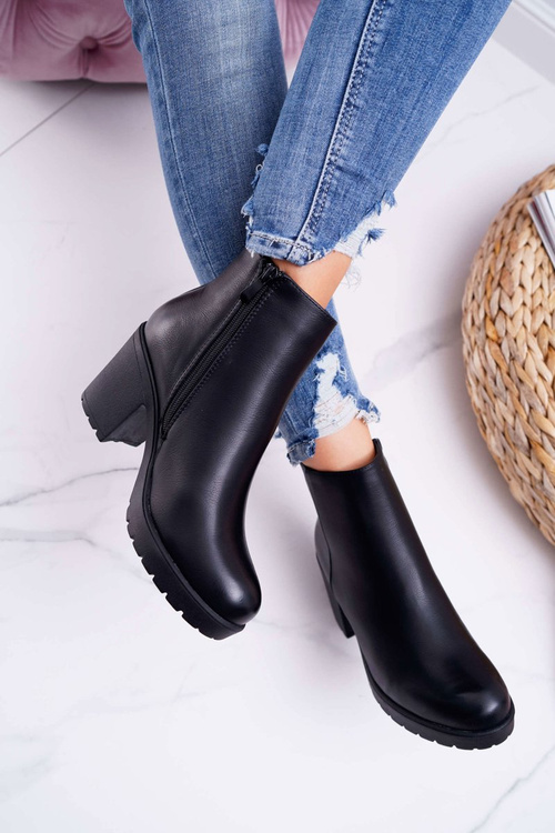 Dámske topánky na stĺpiku čierna veba